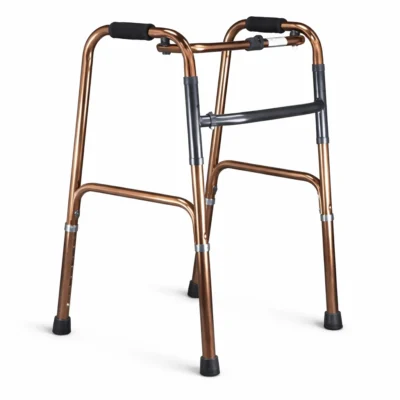 Caminador plegable paso a paso en aluminio.